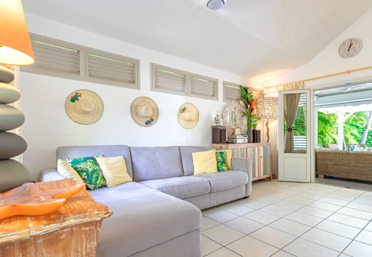Villa in Saint-François - Villa à Saint François G070 2 ch piscine 6 pers