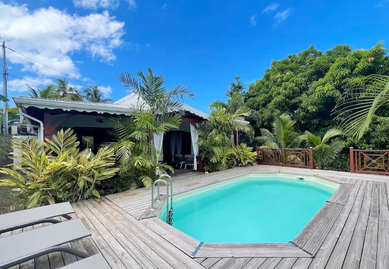 Villa in Bouillante - Villa à Bouillante G072A piscine 2ch 4 pers