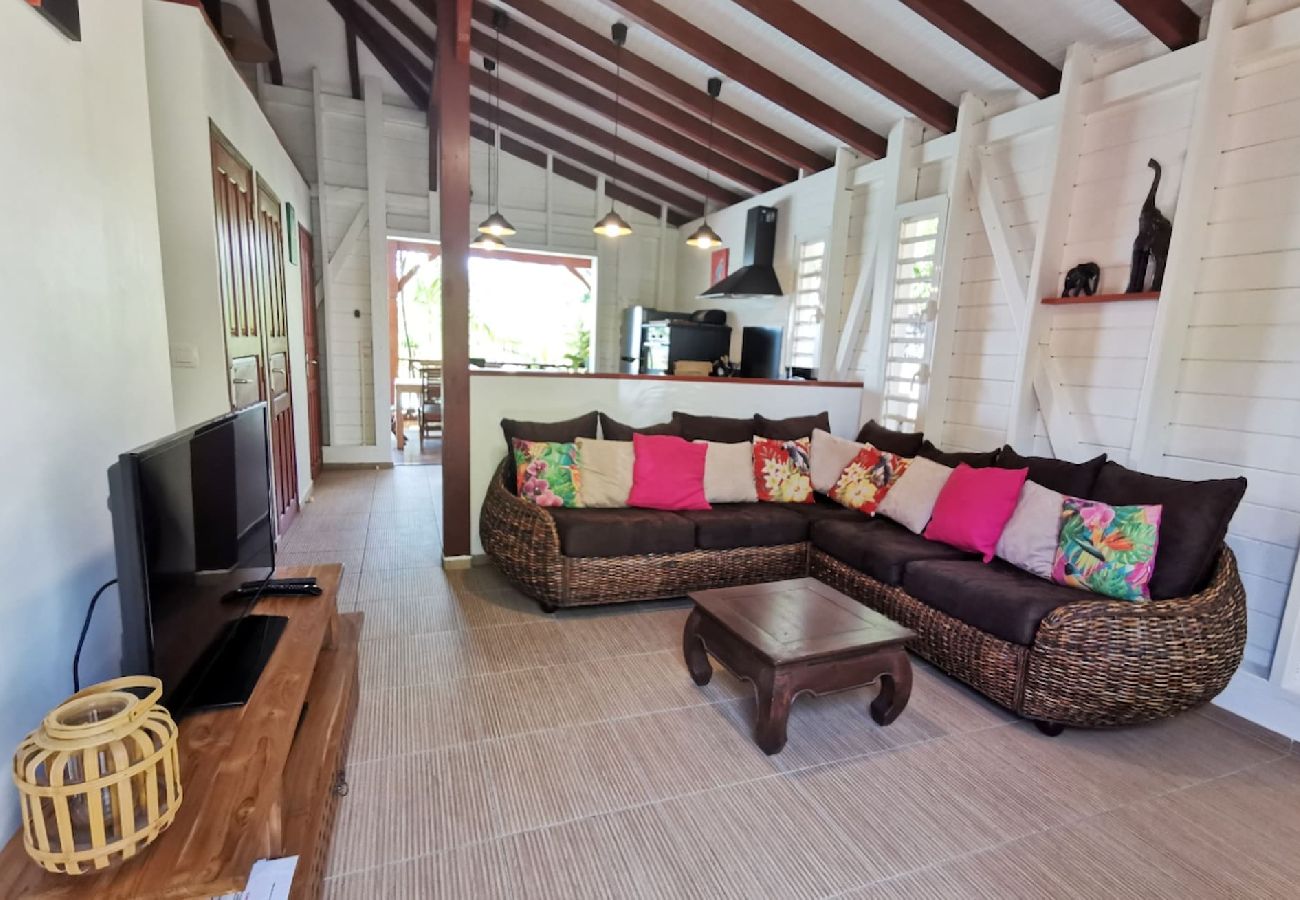 Villa in Bouillante - Villa à Bouillante G072A piscine 2ch 4 pers