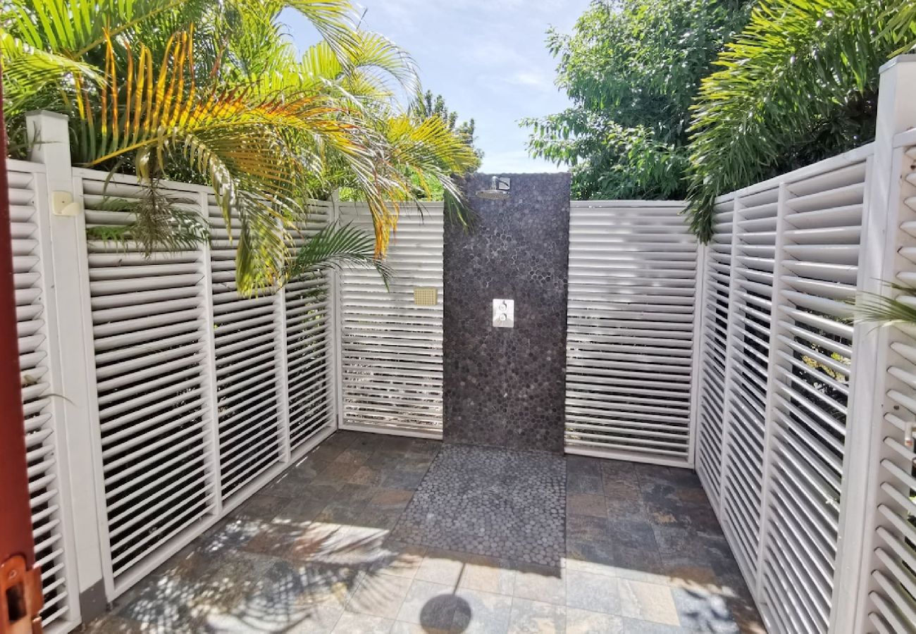 Villa in Bouillante - Villa à Bouillante G072A piscine 2ch 4 pers
