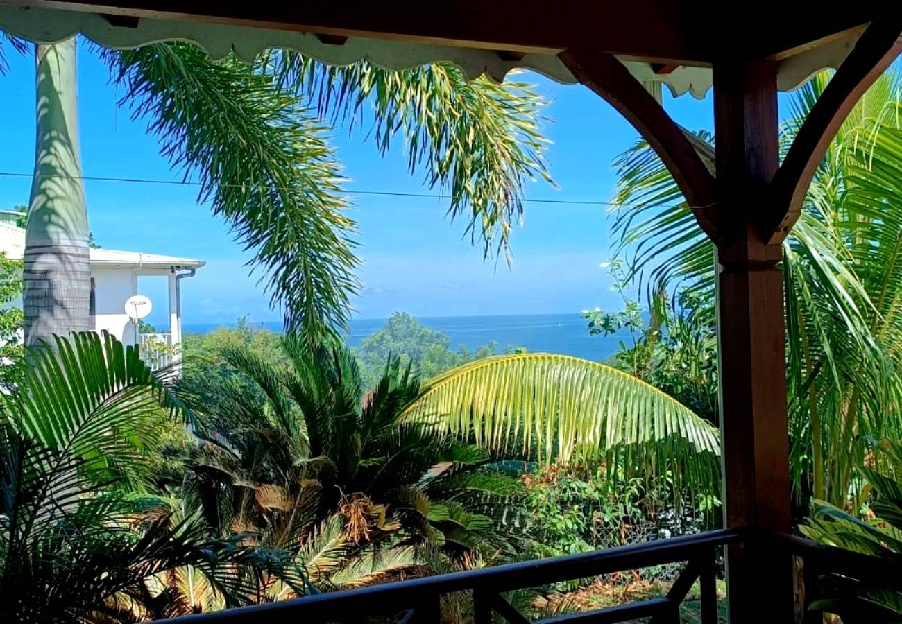 Villa in Bouillante - Villa à Bouillante G072A piscine 2ch 4 pers