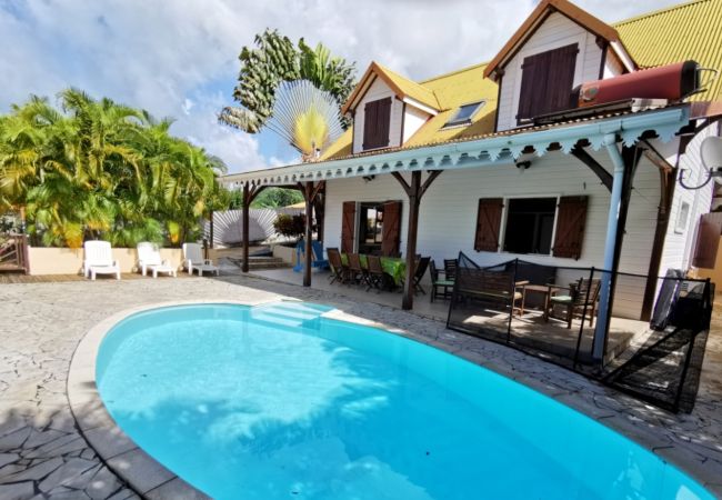 Villa in Sainte-Luce - Villa à Sainte Luce en Martinique - Ref : M073