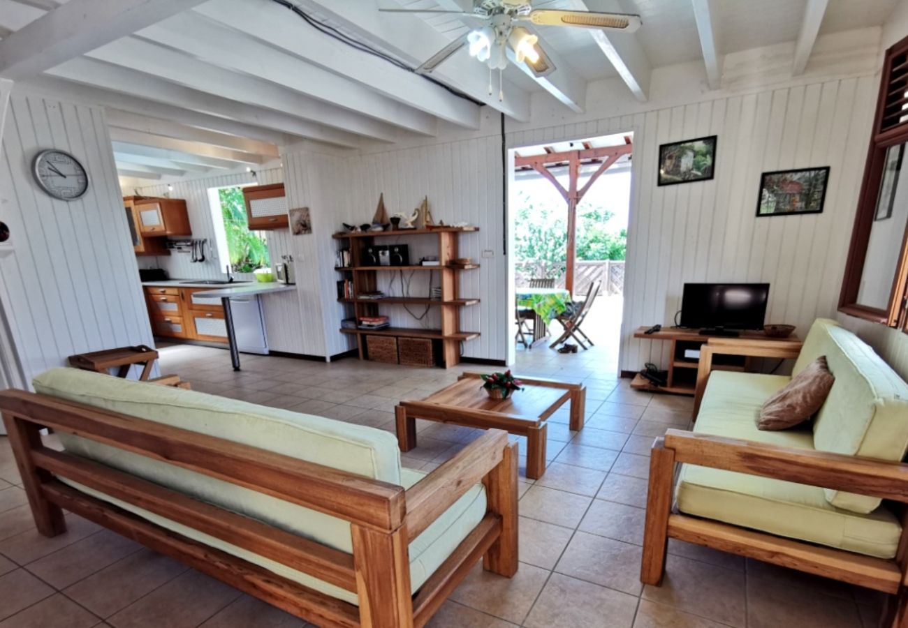 Villa in Sainte-Luce - Villa à Sainte Luce en Martinique - Ref : M073