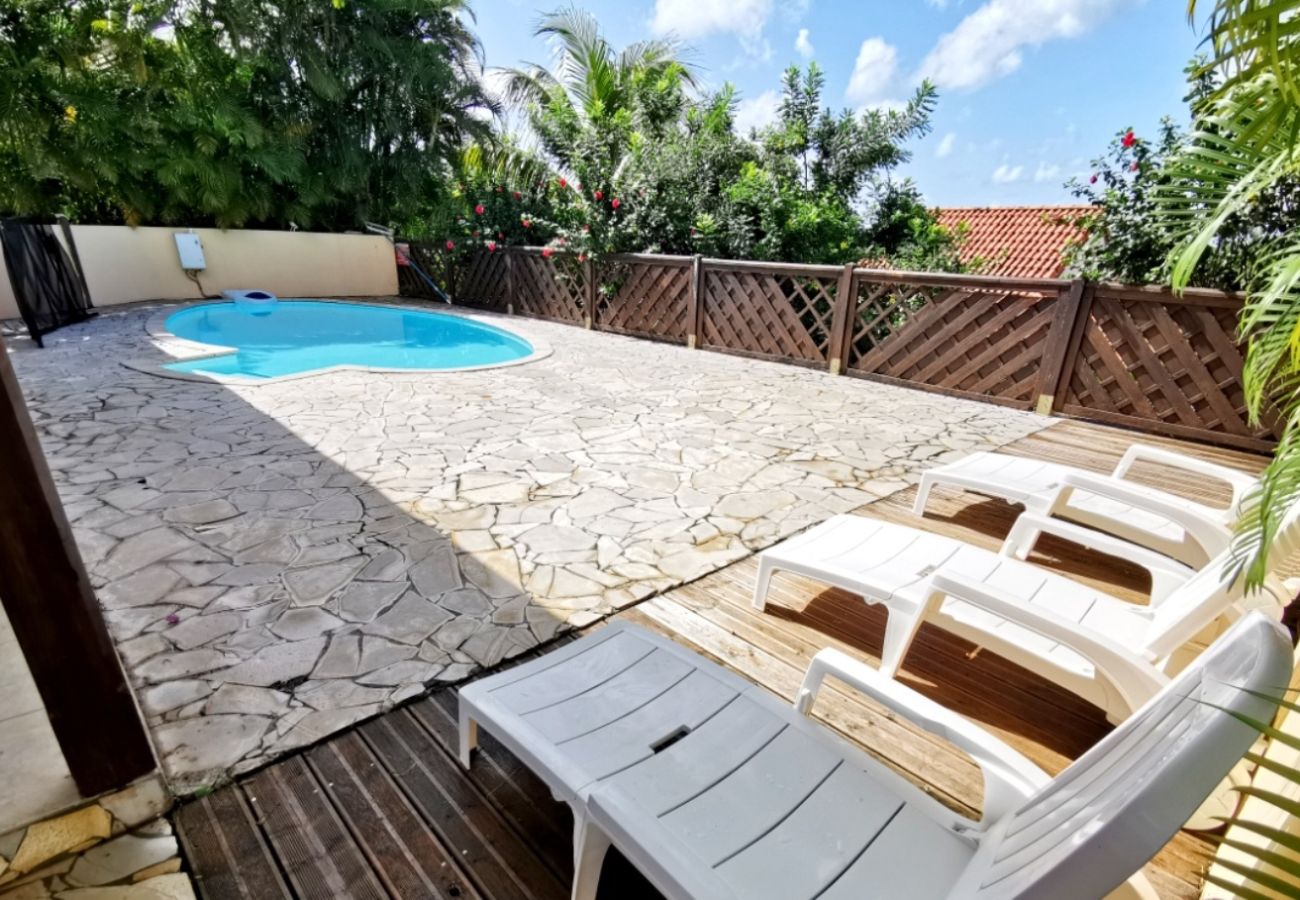 Villa in Sainte-Luce - Villa à Sainte Luce en Martinique - Ref : M073