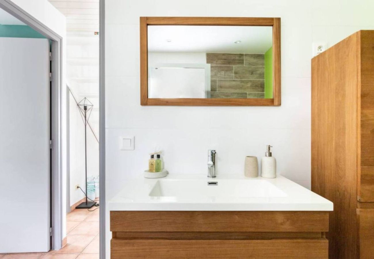 Villa in Sainte-Anne - Villa à Sainte Anne en Martinique - Ref : M135B