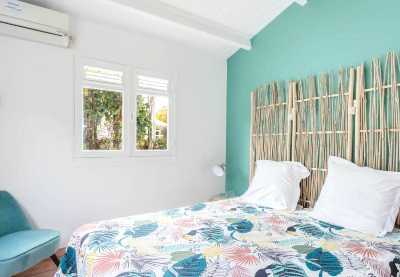 Villa in Sainte-Anne - Villa à Sainte Anne en Martinique - Ref : M135B