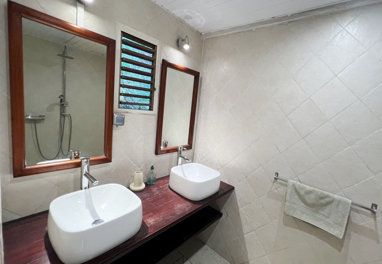 Villa in Deshaies - Villa à Deshaies en Guadeloupe - Ref : G042D
