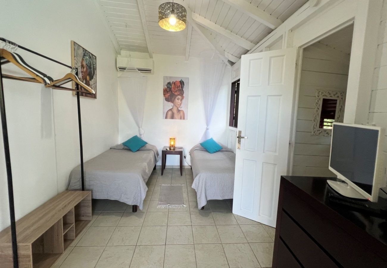 Villa in Deshaies - Villa à Deshaies en Guadeloupe - Ref : G042D