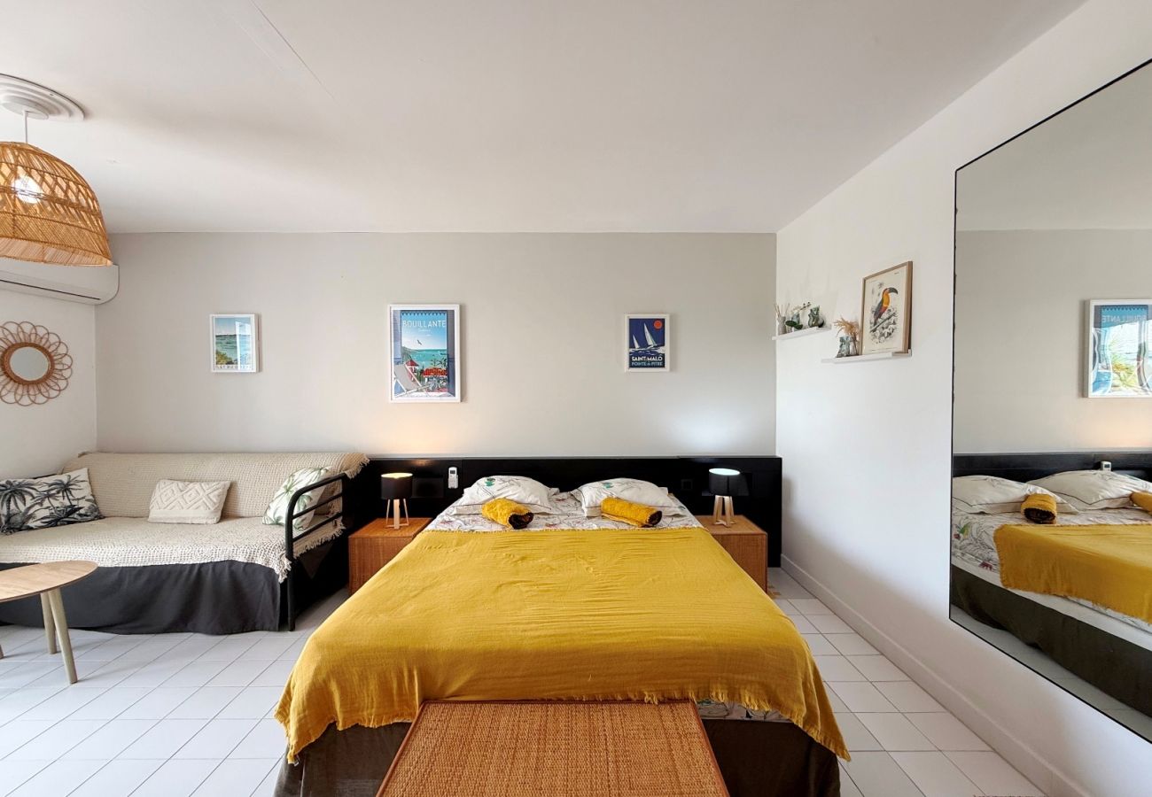 Apartment in Saint-François - Studio Ecrin Créole à Saint François Ref GEA002