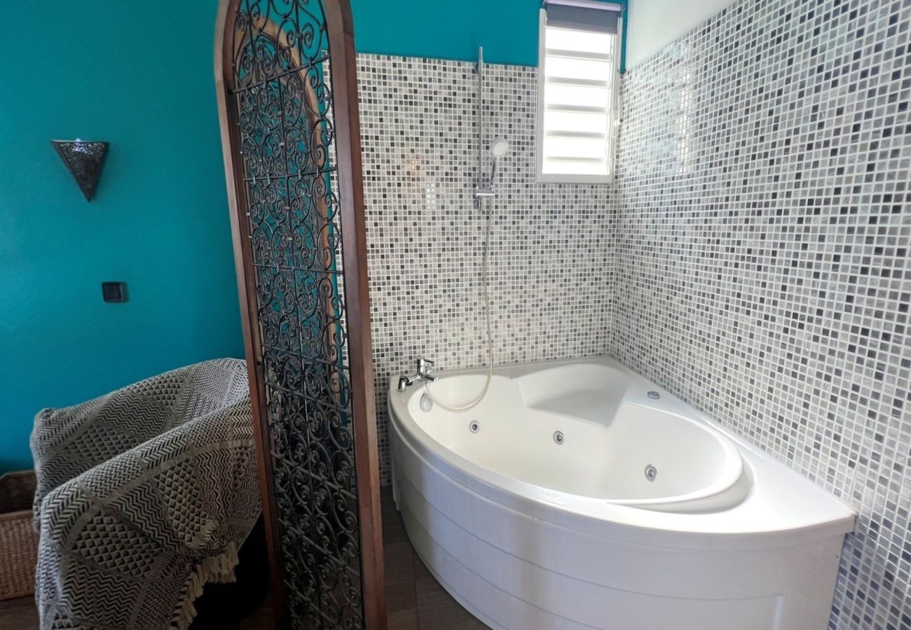 Villa in Le Gosier - Villa au Gosier en Guadeloupe - Ref : G110