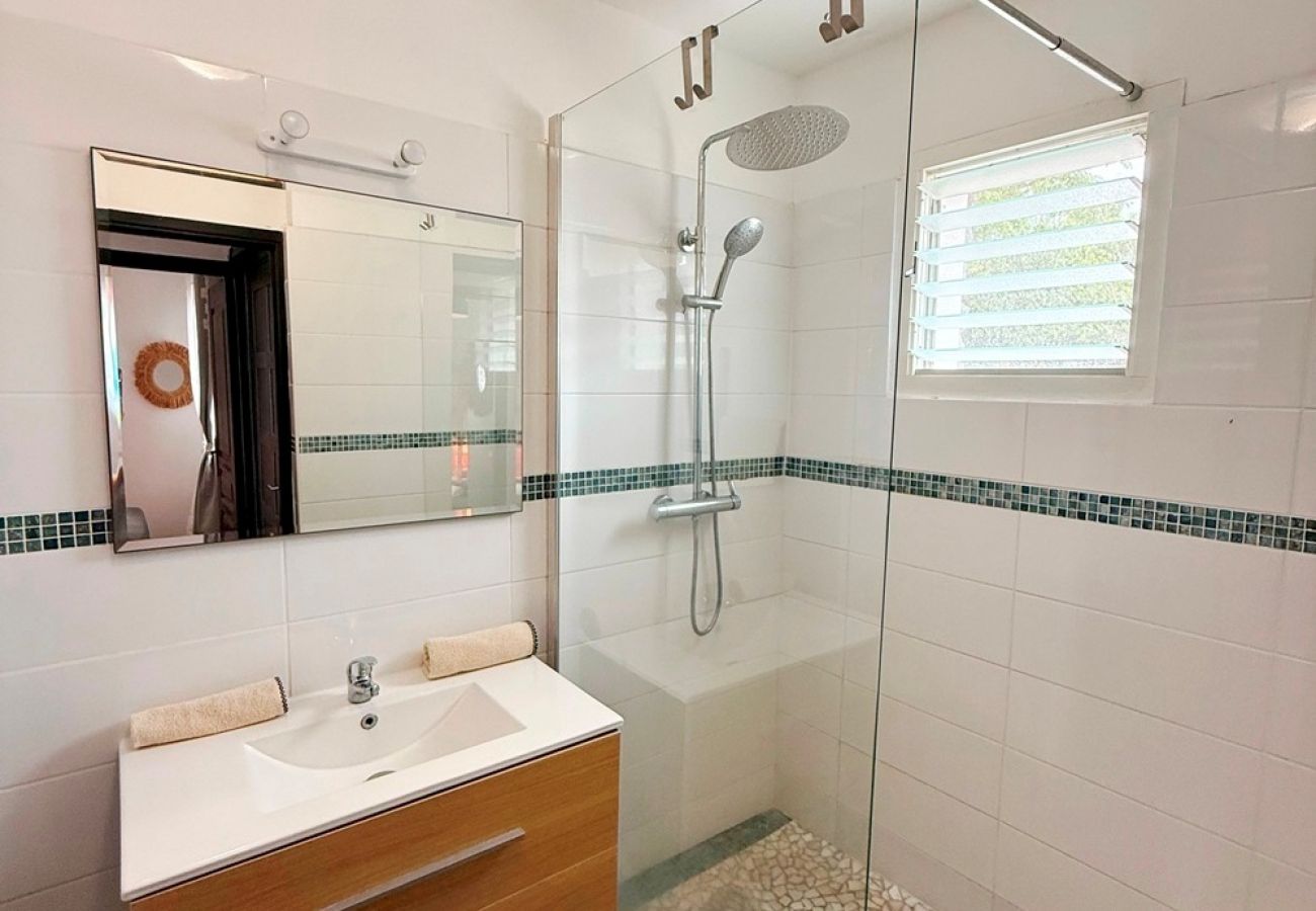 Apartment in Saint-François - Appartement T3 Loft à Saint François Ref GEA003