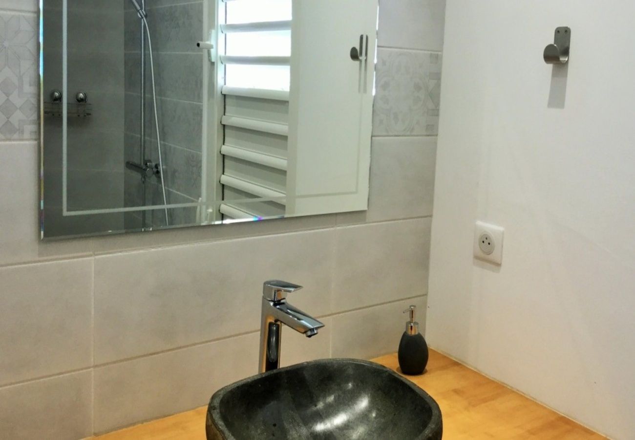 Villa in Sainte-Anne - Villa à Ste Anne en Guadeloupe - Ref : G135E