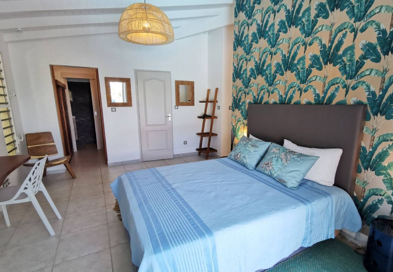 Villa in Saint-François - Villa G157 St François 4 ch piscine 8 pers