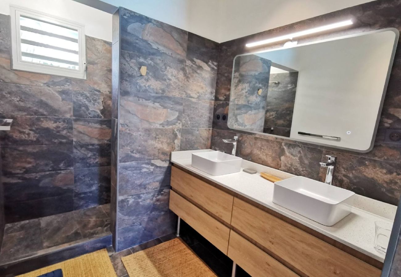Villa in Saint-François - Villa G157 St François 4 ch piscine 8 pers