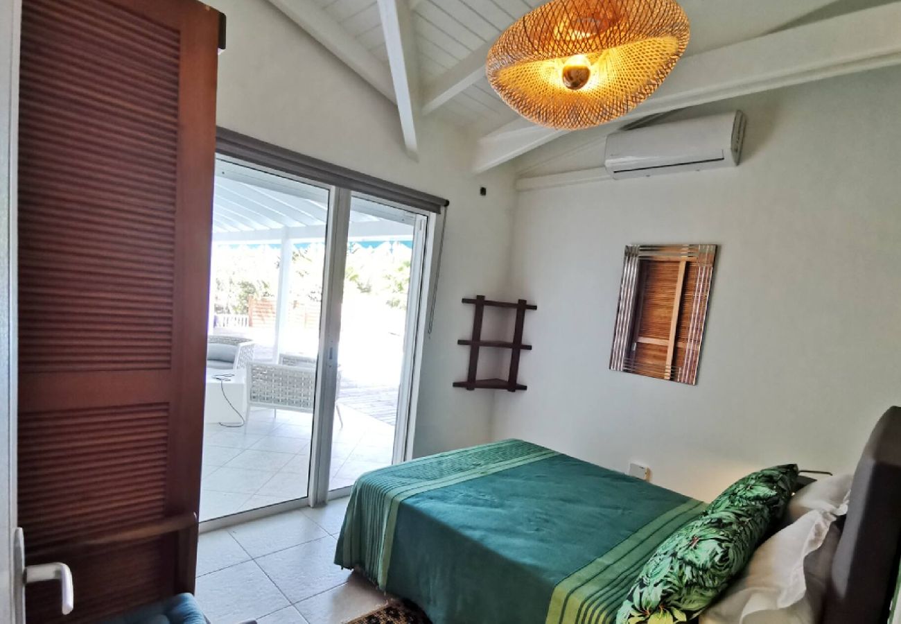 Villa in Saint-François - Villa G157 St François 4 ch piscine 8 pers