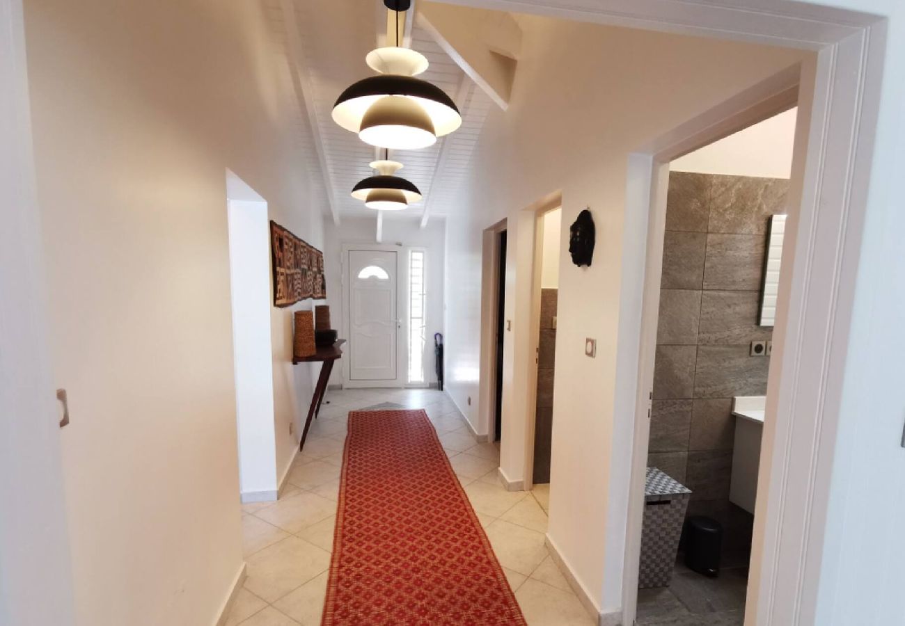 Villa in Saint-François - Villa G157 St François 4 ch piscine 8 pers
