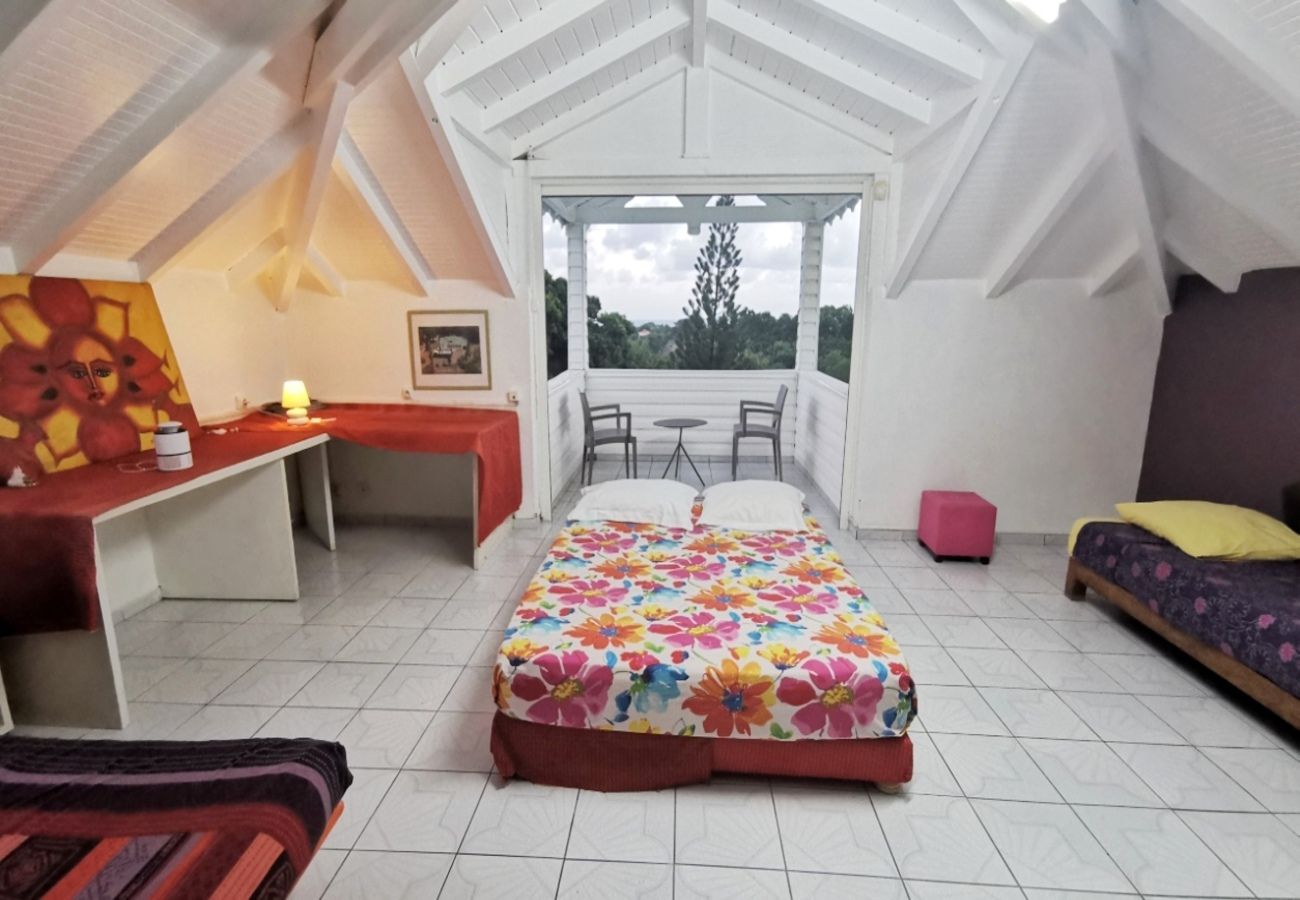 Villa in Saint-François - Villa à Saint François G109 4 ch piscine 11 pers