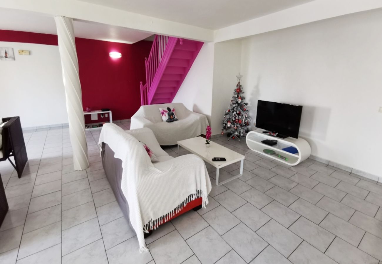 Villa in Saint-François - Villa à Saint François G109 4 ch piscine 11 pers