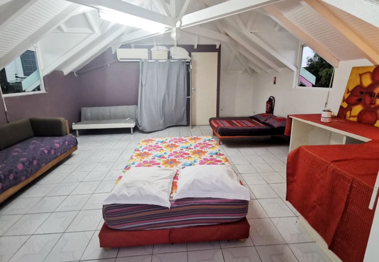 Villa in Saint-François - Villa à Saint François G109 4 ch piscine 11 pers