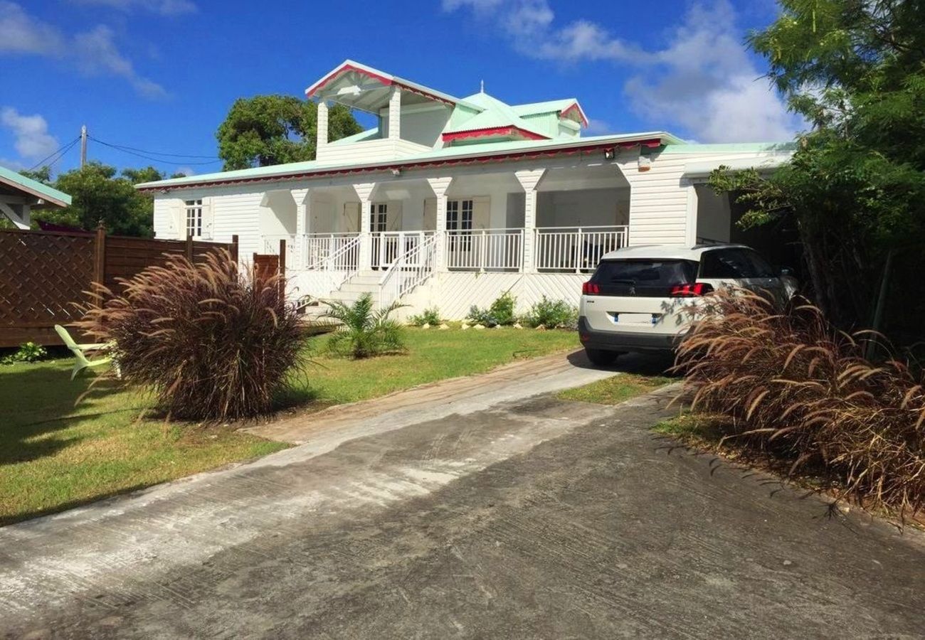Villa in Saint-François - Villa à Saint François G109 4 ch piscine 11 pers