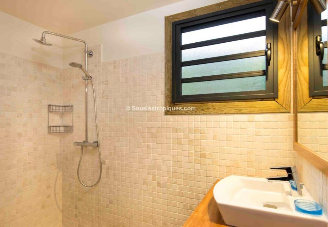 Villa in Bouillante - Villa à Bouillante G126C piscine 3 ch 6 pers