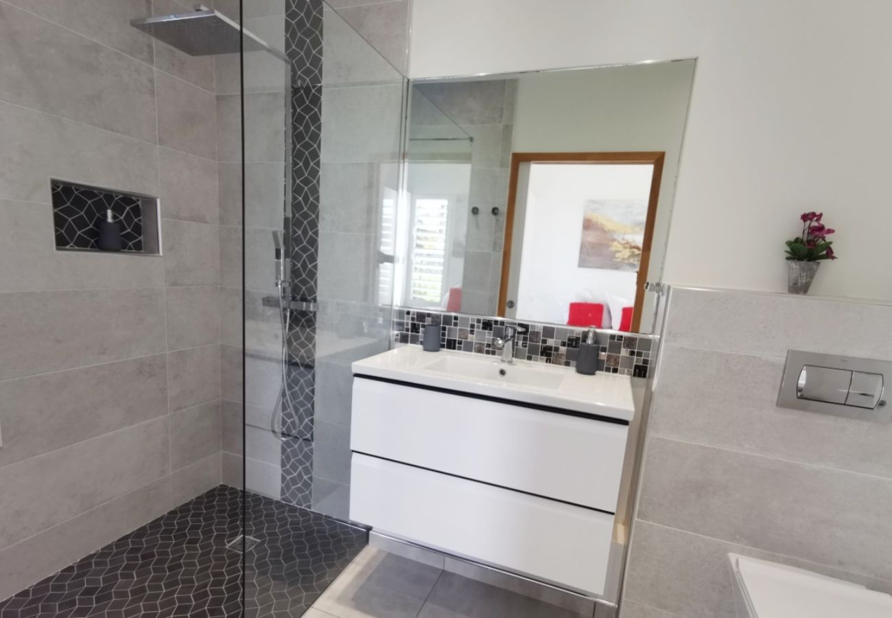 Villa in Saint-François - Villa à Saint François G107A - 3 chambres piscine
