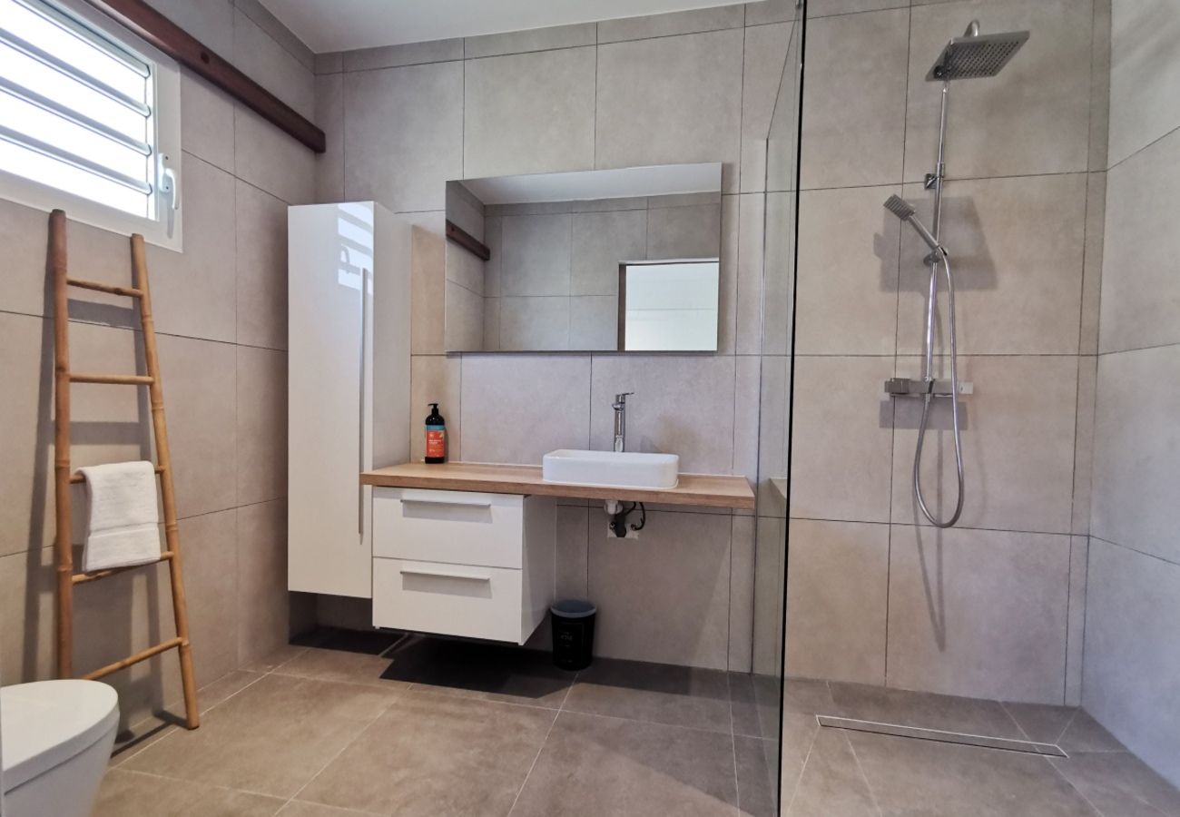 Villa in Sainte-Anne - Villa à Ste Anne en Guadeloupe - Ref : G167A