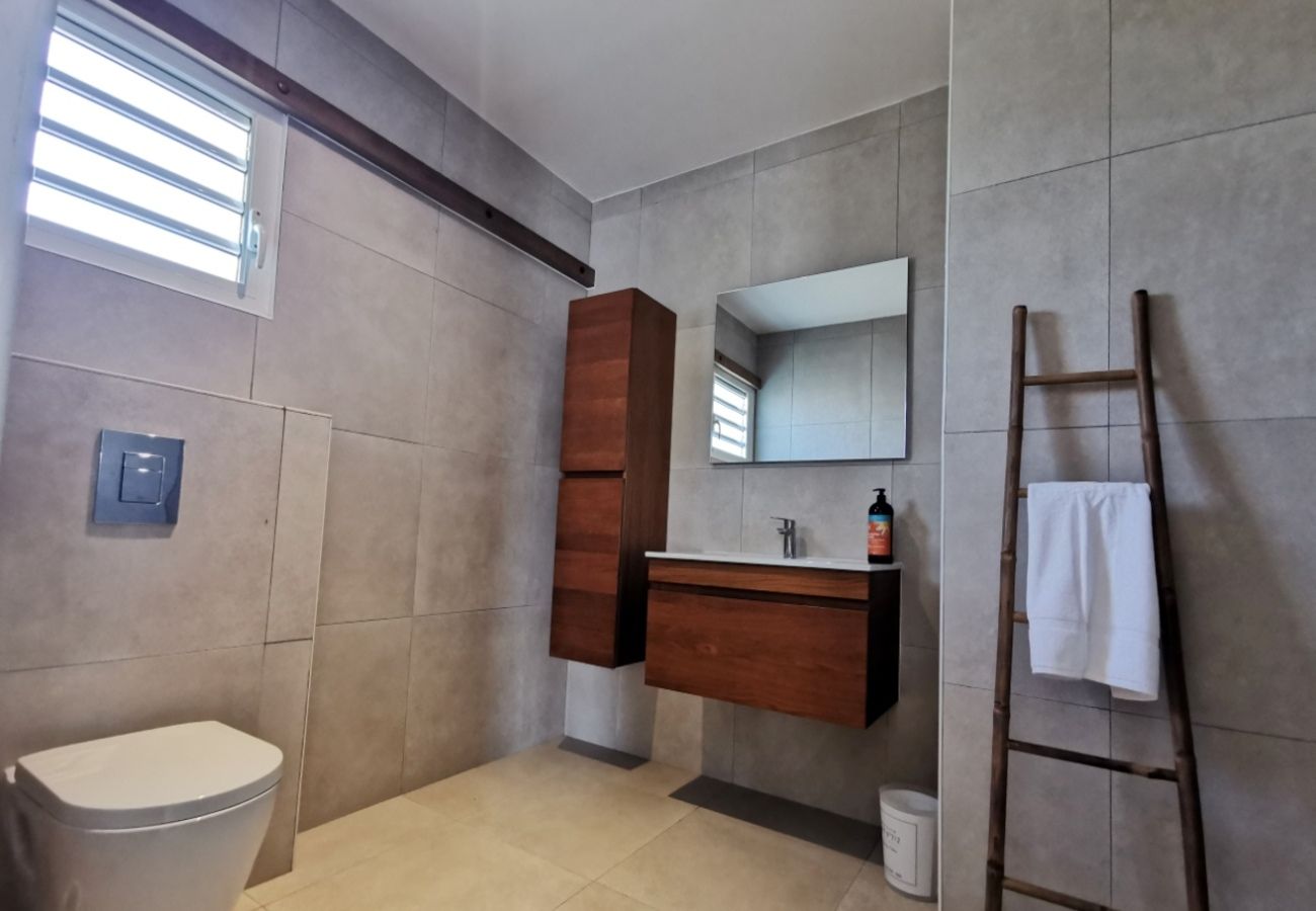 Villa in Sainte-Anne - Villa à Ste Anne en Guadeloupe - Ref : G167A