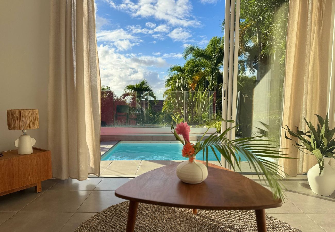 Apartment in Les Trois-Ilets - Apt PITAYA terrasse, vue mer, piscine privée, 2 ch