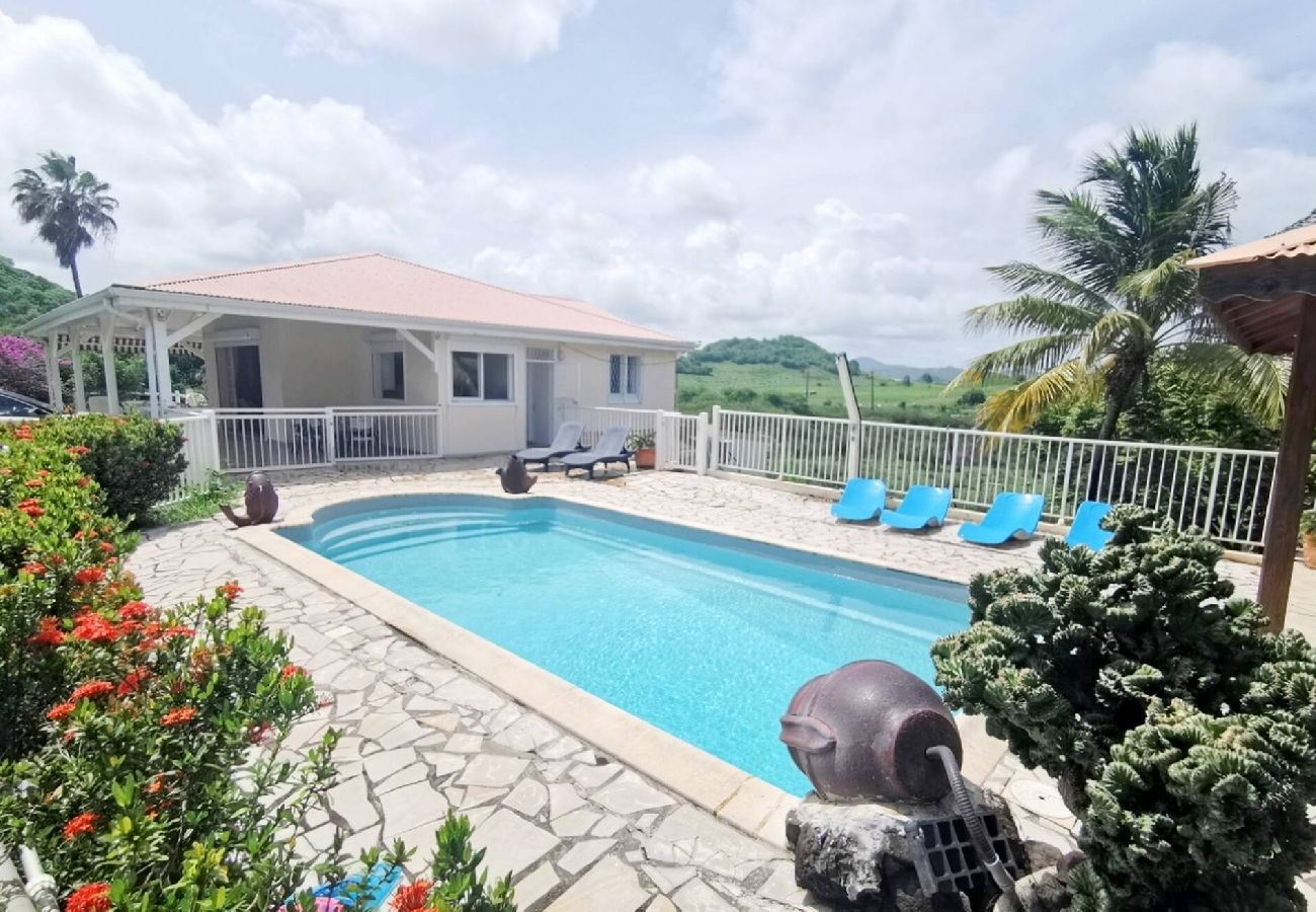 Villa in Sainte-Anne - Villa à Sainte Anne Ref M055a - 3 chambres piscine