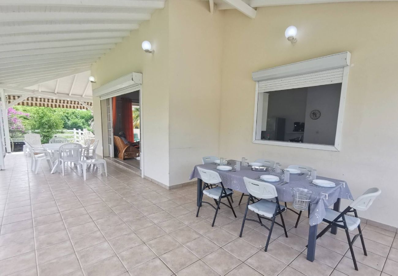 Villa in Sainte-Anne - Villa à Sainte Anne Ref M055a - 3 chambres piscine