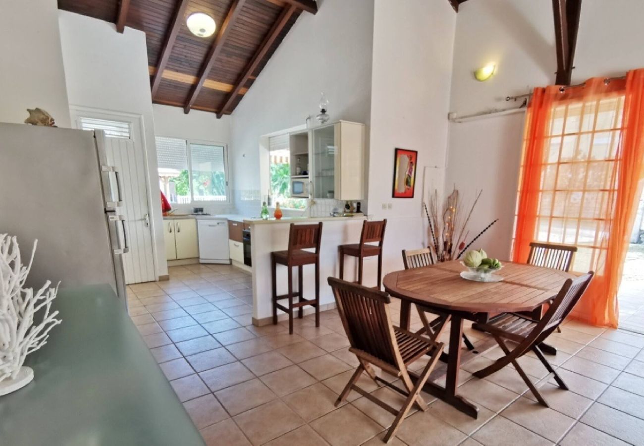 Villa in Sainte-Anne - Villa à Sainte Anne Ref M055a - 3 chambres piscine