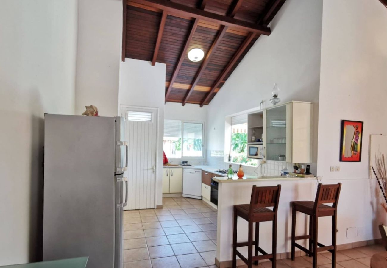 Villa in Sainte-Anne - Villa à Sainte Anne Ref M055a - 3 chambres piscine