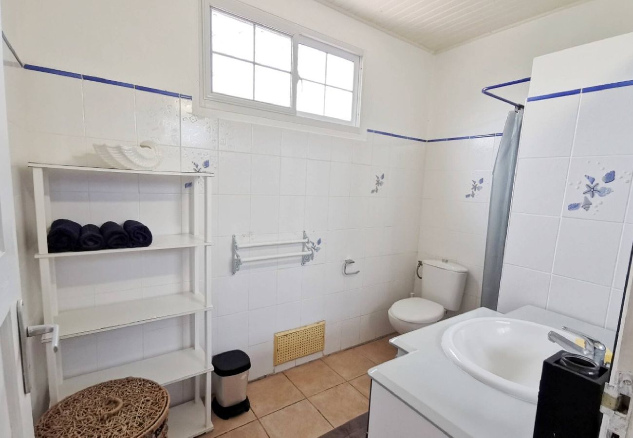 Villa in Sainte-Anne - Villa à Sainte Anne Ref M055a - 3 chambres piscine