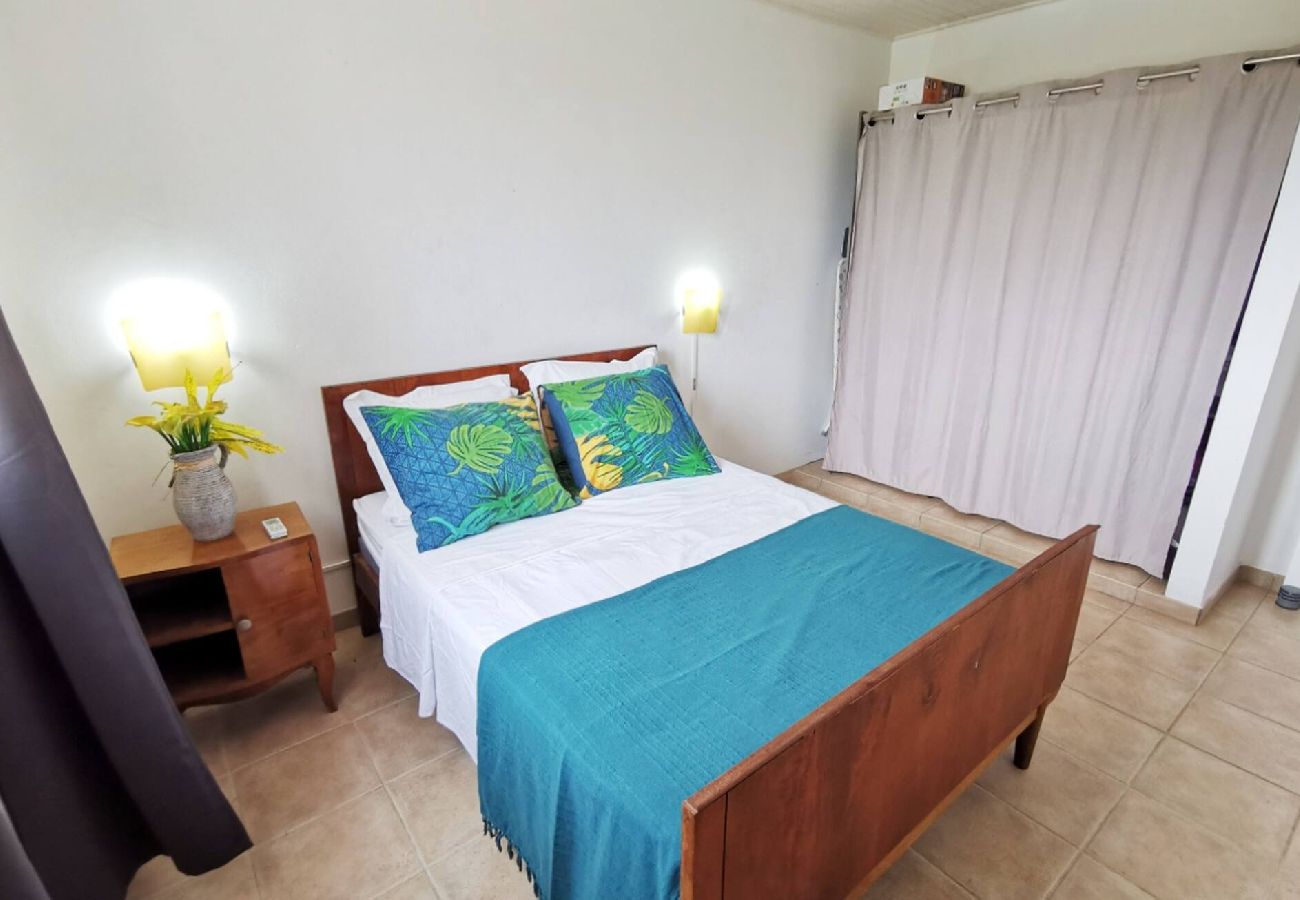 Villa in Sainte-Anne - Villa à Sainte Anne Ref M055a - 3 chambres piscine