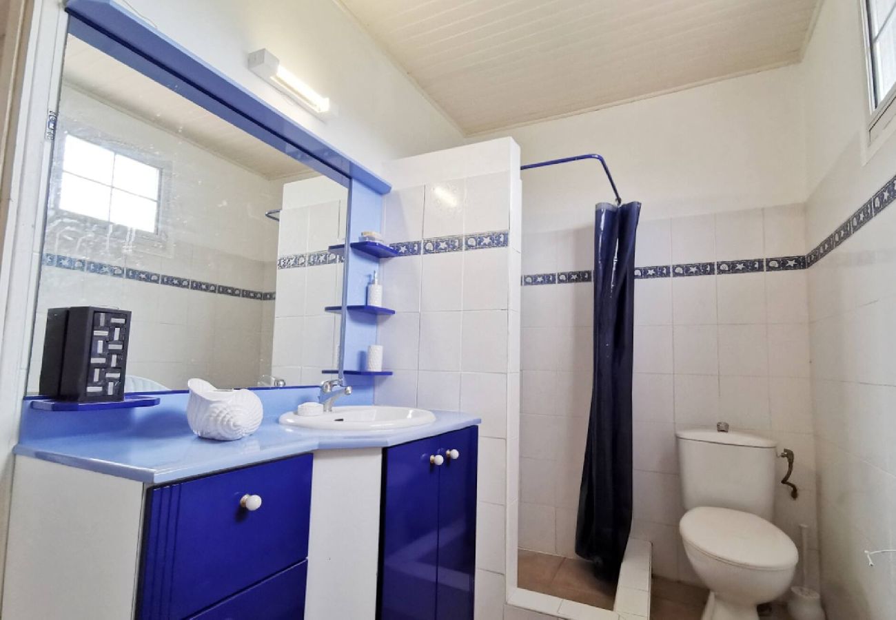 Villa in Sainte-Anne - Villa à Sainte Anne Ref M055a - 3 chambres piscine