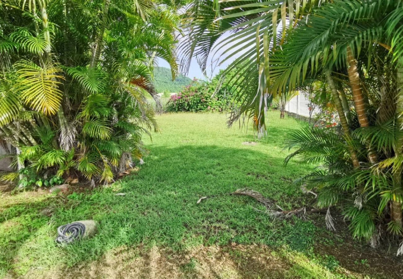 Villa in Sainte-Anne - Villa à Sainte Anne Ref M055a - 3 chambres piscine