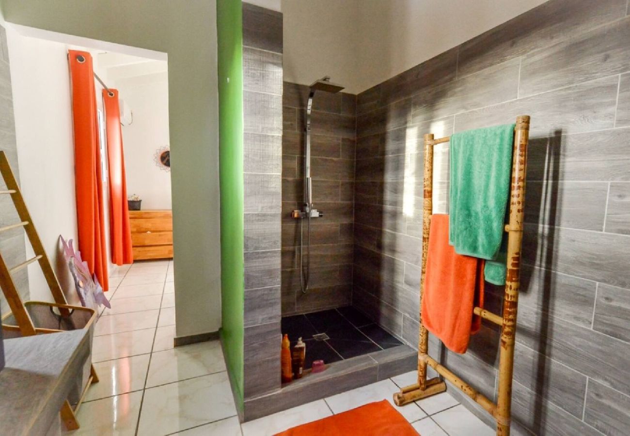 House in Saint-François - Villa St François 4 ch piscine 150m plage (g076b)