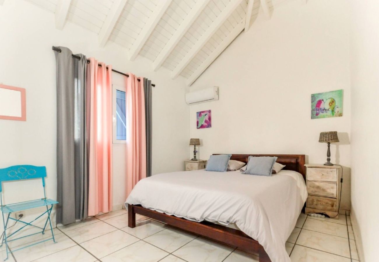 House in Saint-François - Villa St François 3 ch piscine 150m plage (g076a)