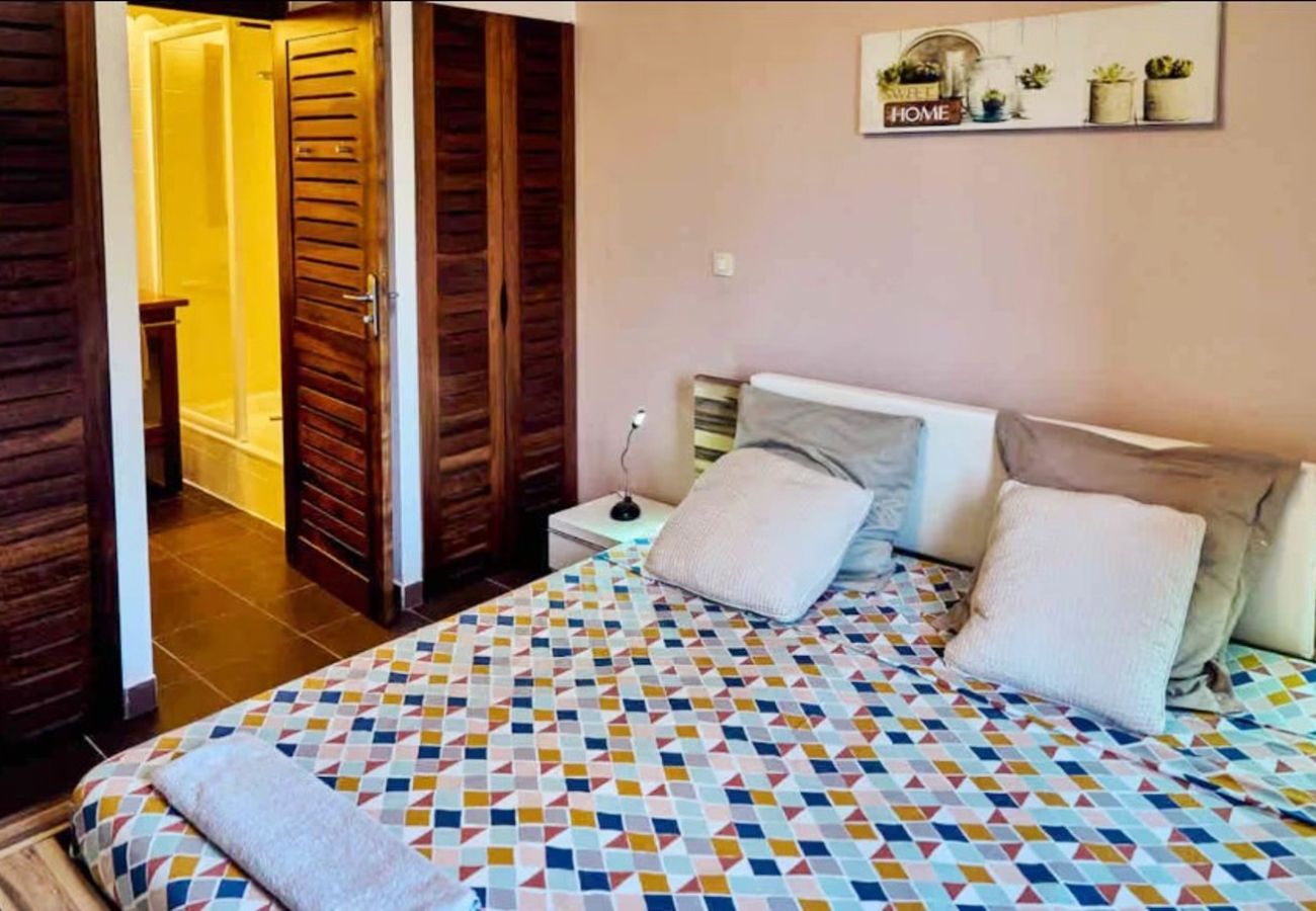 Apartment in Sainte-Anne - Appartement à Ste Anne Guadeloupe - Ref : HG096