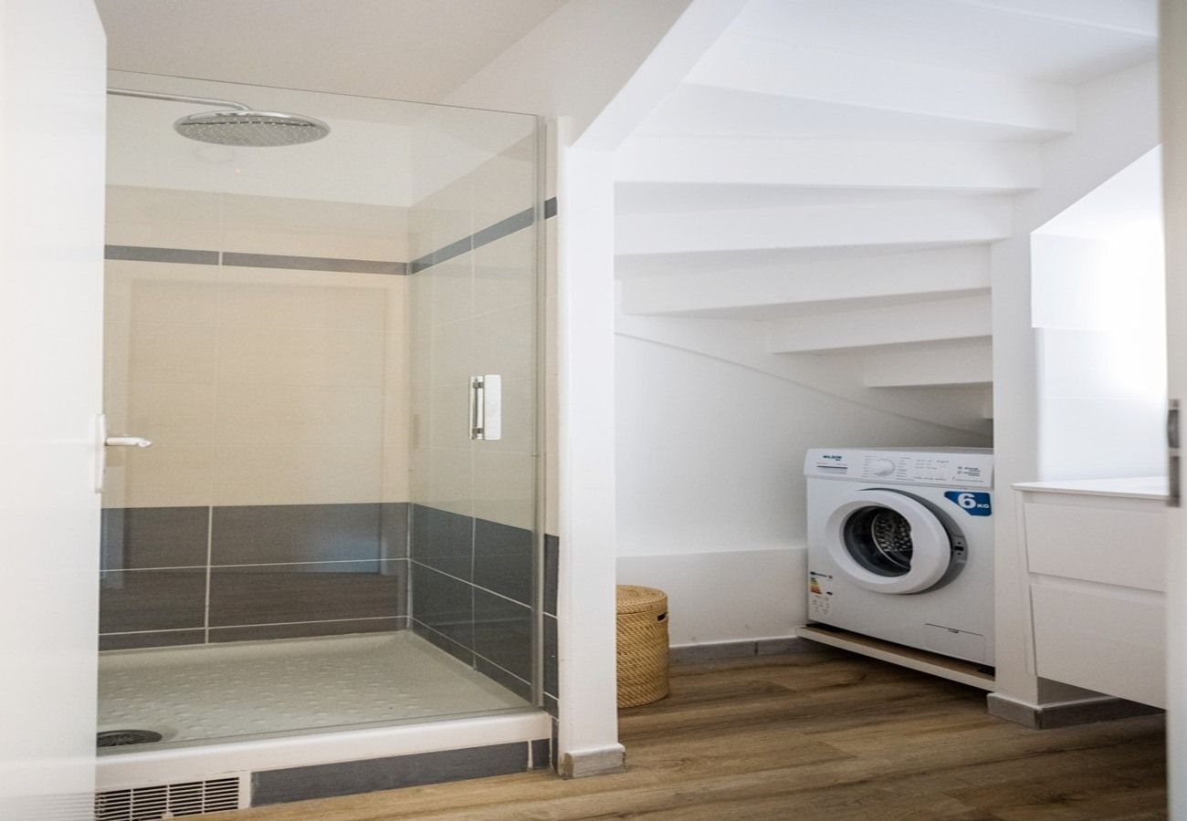 Apartment in Le Gosier - Appart T3 Duplex Gosier Guadeloupe - Ref : HG150