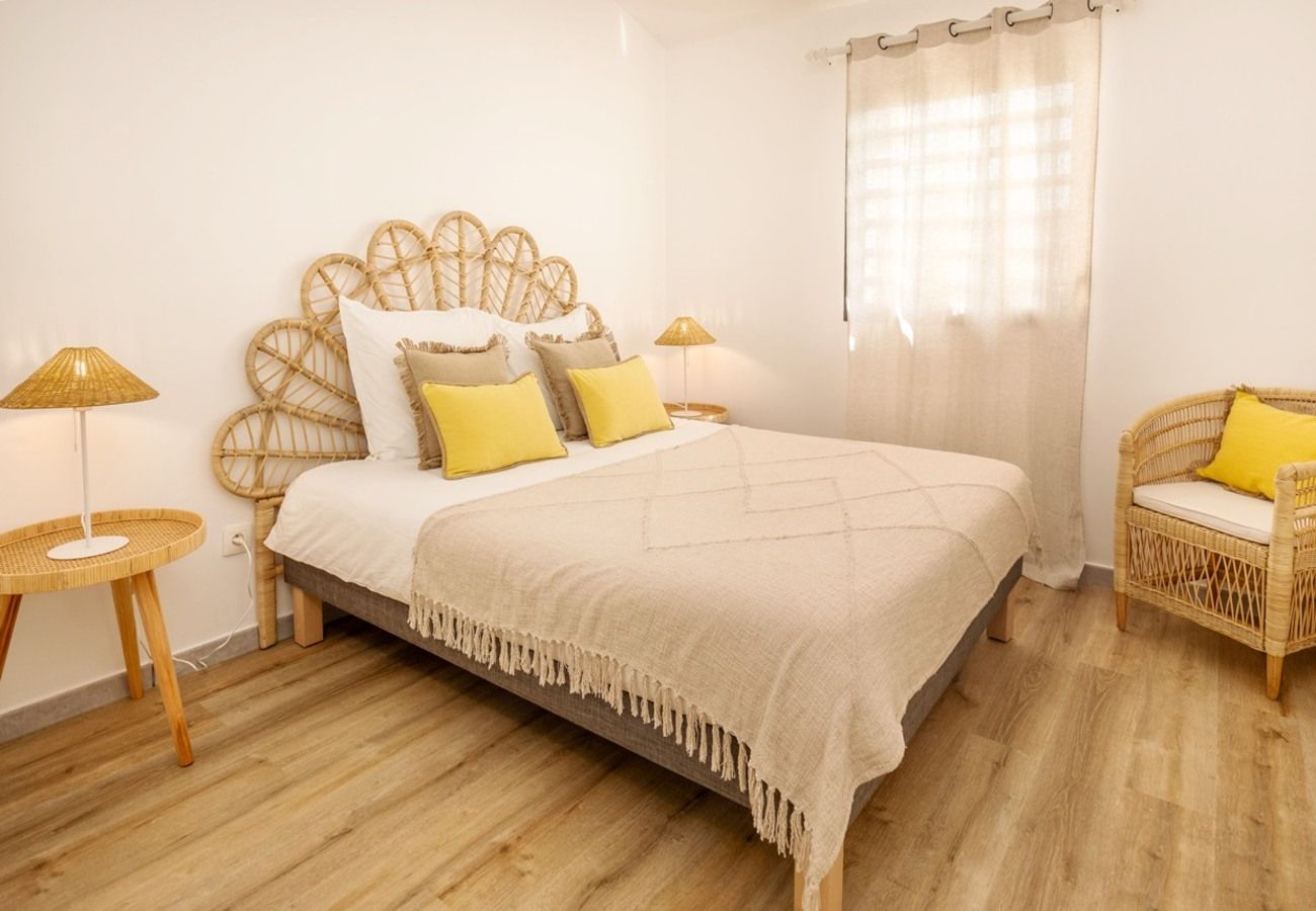 Apartment in Le Gosier - Appart T3 Duplex Gosier Guadeloupe - Ref : HG150