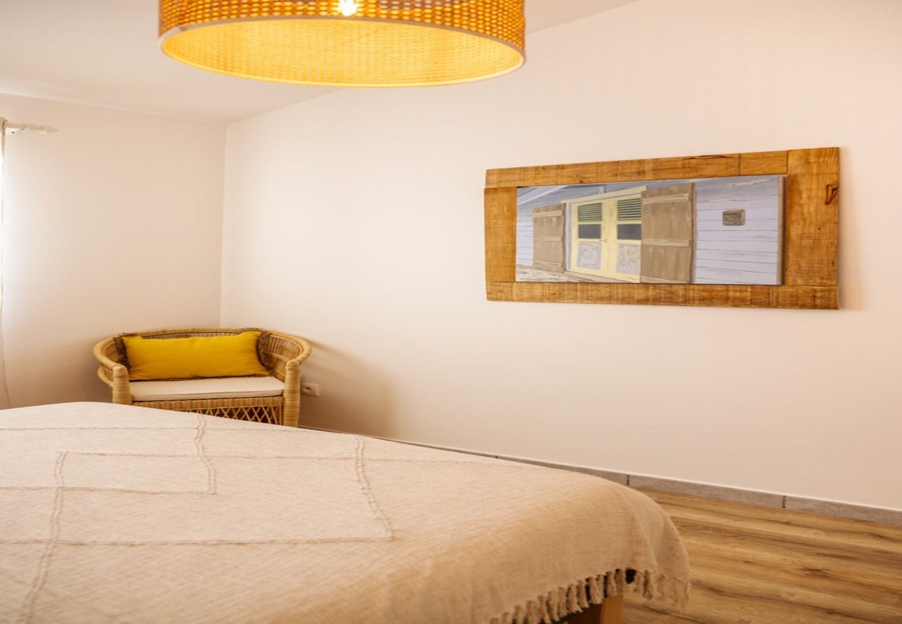 Apartment in Le Gosier - Appart T3 Duplex Gosier Guadeloupe - Ref : HG150