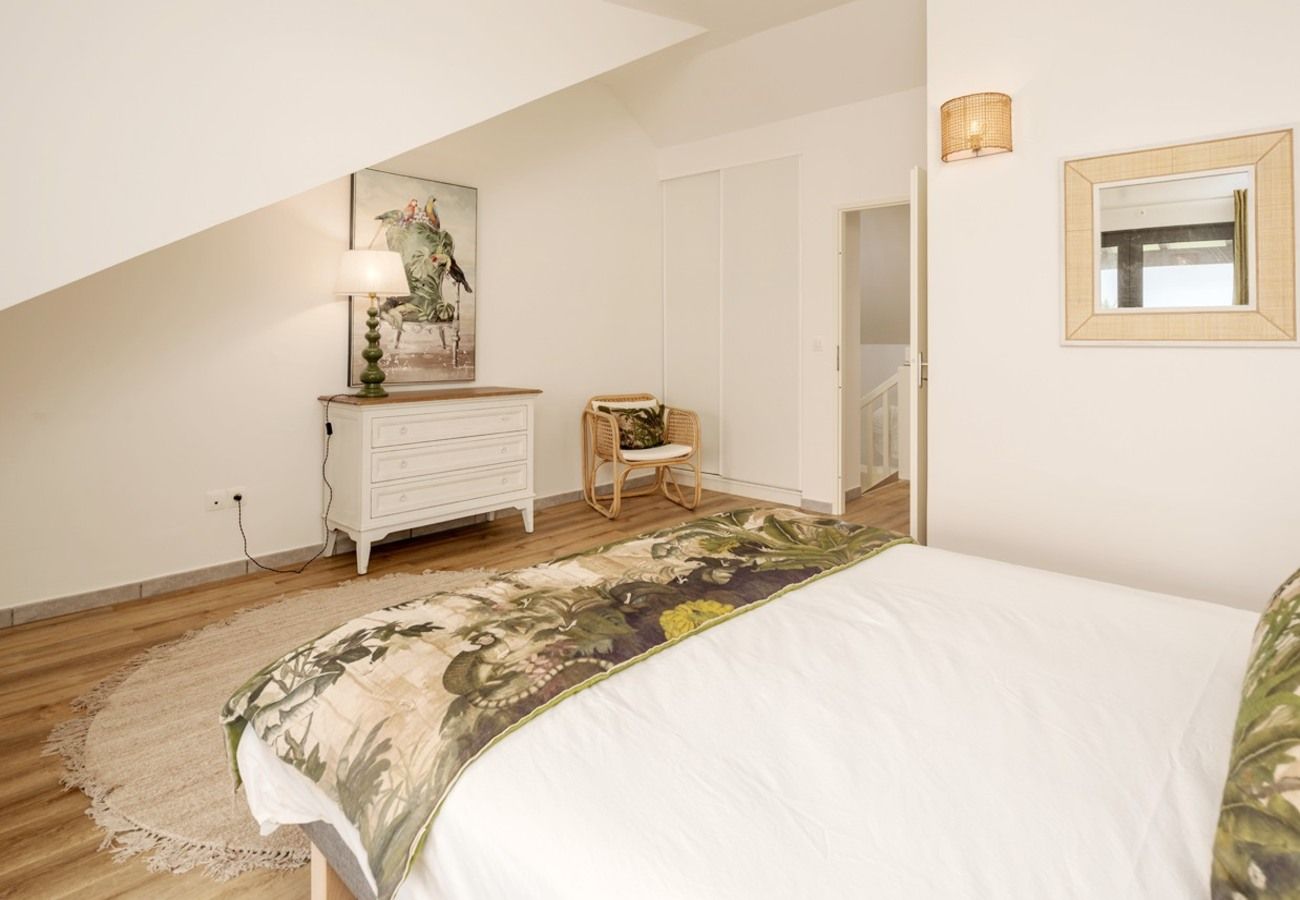 Apartment in Le Gosier - Appart T3 Duplex Gosier Guadeloupe - Ref : HG150