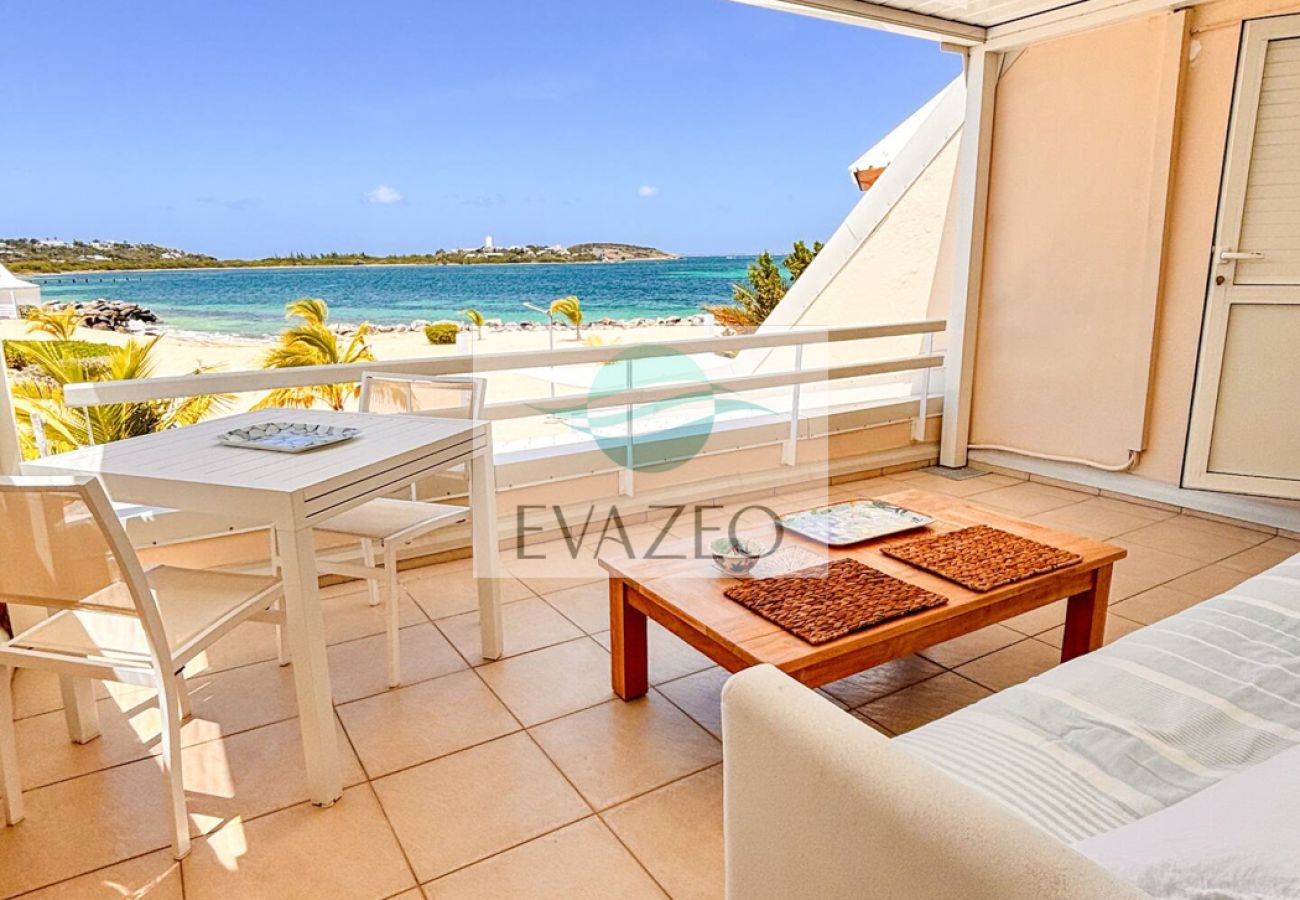 Apartment in Baie Nettlé - APT T2 Baie NETTLE REF STM004