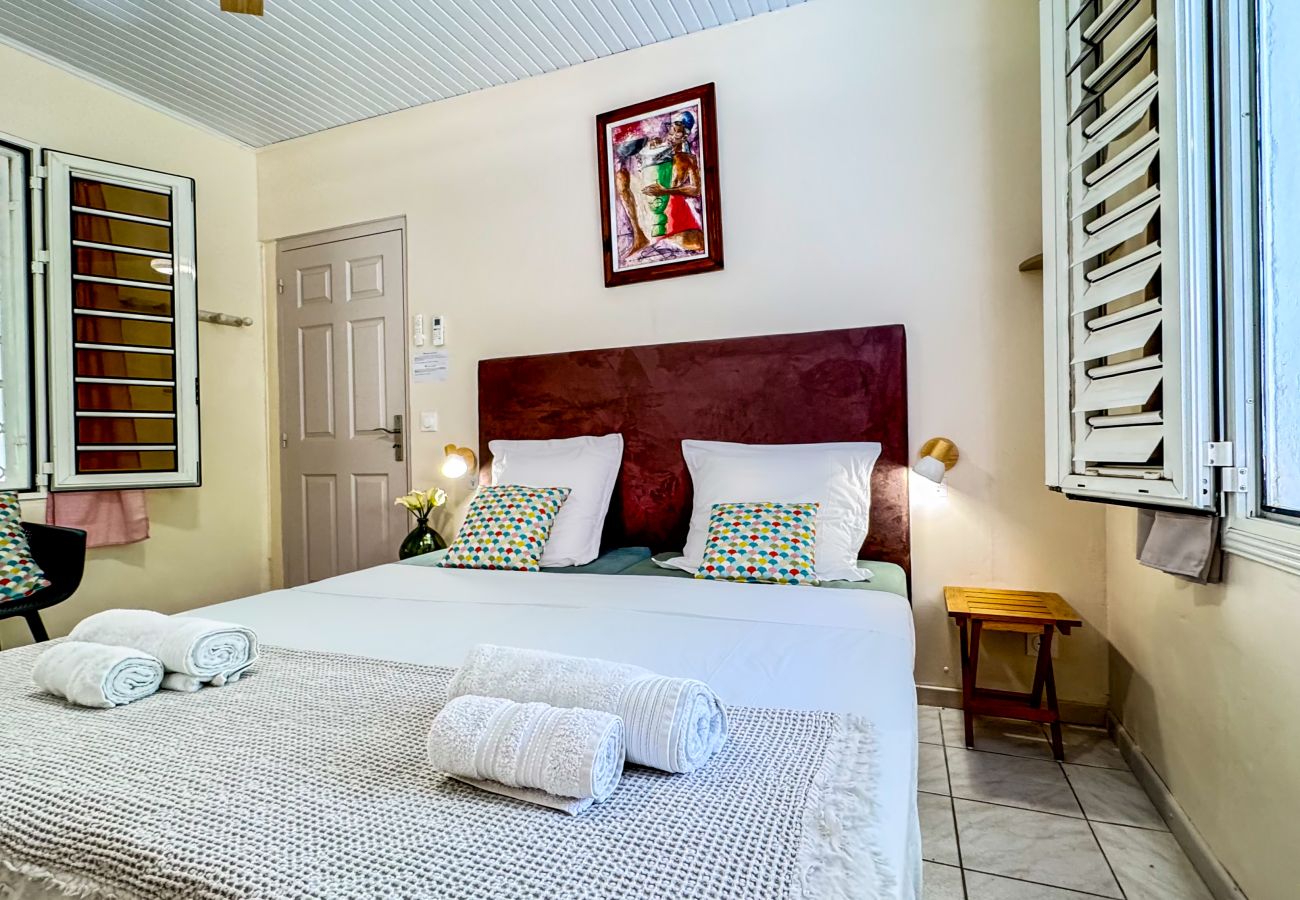 Villa in Sainte-Anne - VILLA 3CH STE ANNE REF M321