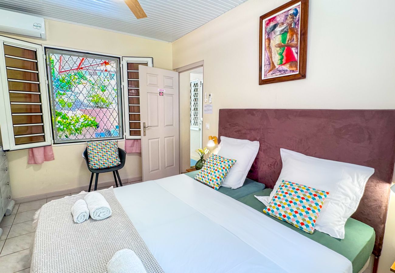 Villa in Sainte-Anne - VILLA 3CH STE ANNE REF M321