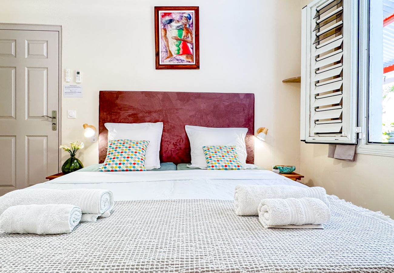 Villa in Sainte-Anne - VILLA 3CH STE ANNE REF M321