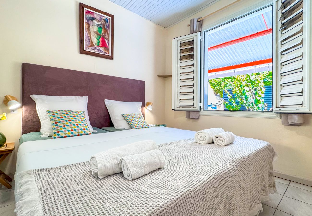 Villa in Sainte-Anne - VILLA 3CH STE ANNE REF M321