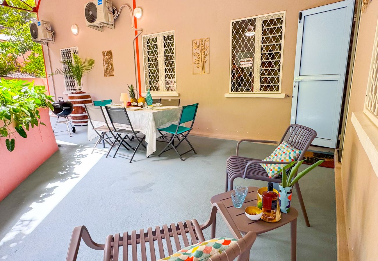 Villa in Sainte-Anne - VILLA 3CH STE ANNE REF M321